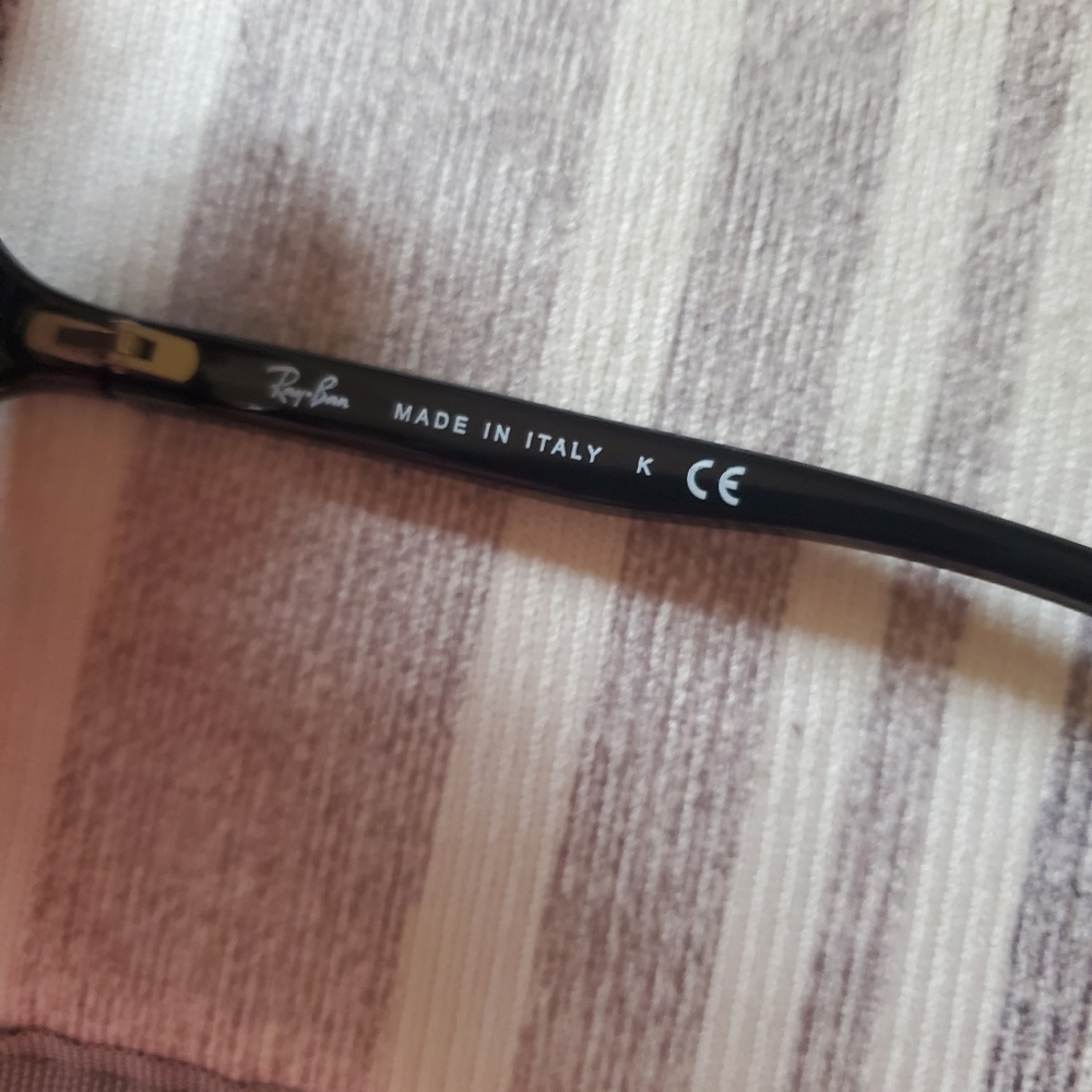 Women's Ray Bans - Picture 5 of 5